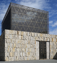 die Hauptsynagoge Ohel-Jakob in München am St,-Jakobs-Platz, Blick auf den Eingangsbereich