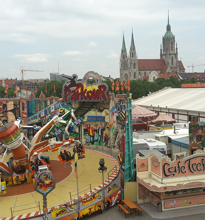 Blick vom Riesenrad auf das FRühlingsfest 2018