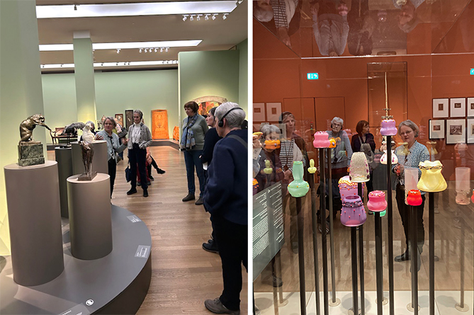 Blick in den Ausstellungsraum: Skulpturen und Glas