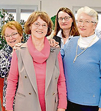 Frau Dr. Lippmann mit 3 Wohnfrauen