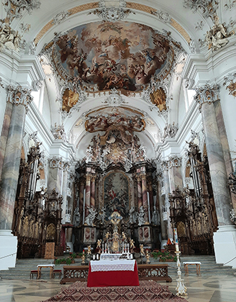 Der Altarraum derBasilika Ottobeuren