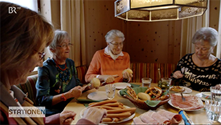 Die Seniorinnen-WG des Fördervereins Nachbarschaftlich leben für Frauen im Alter_TV-Dokumentation des BR