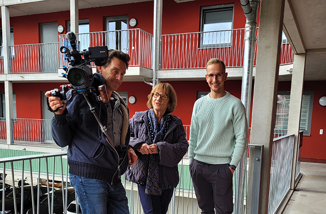Christa Lippmann mit Kamerateam RTL