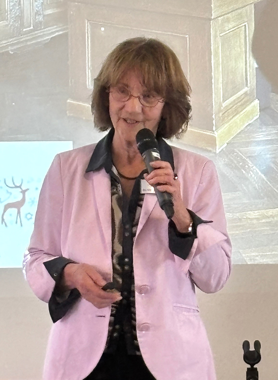 Dr. Christa Lippmann spricht