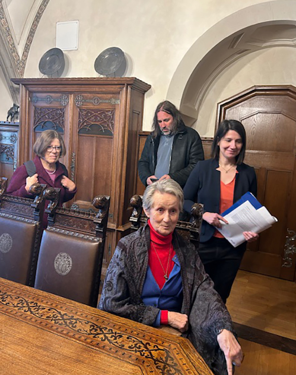 Im Sitzungssaal mit Stadträtin Hübner und Stadtrat Hefter
