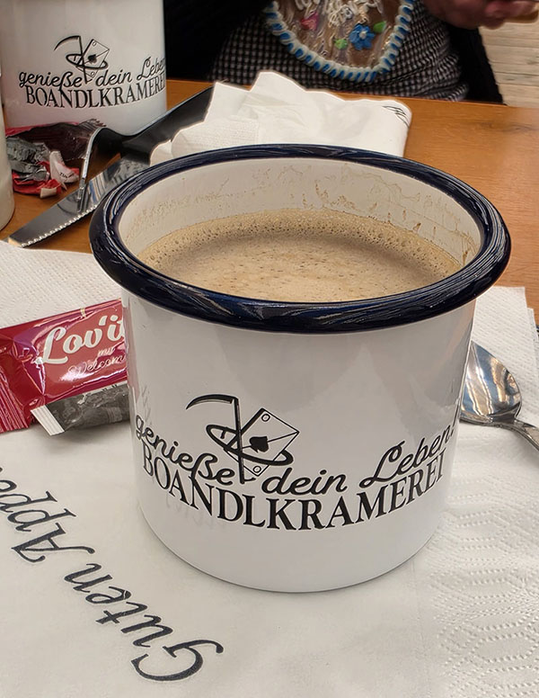 Die Kaffetasse mit Aufdruck: Geniesse Dein Leben 